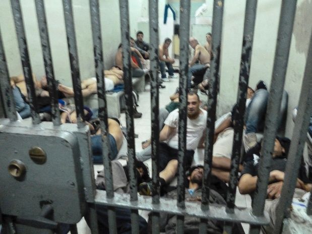 El cumple del Ángel de la Muerte, el espionaje del Servicio Penitenciario Federal en Ezeiza y nuestro esfuerzo por registrar la tortura en las&nbsp;cárceles