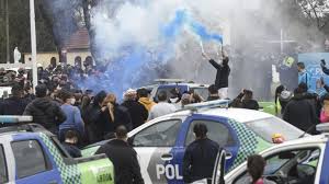 Así no se resuelve la cuestión de la llamada “inseguridad”, ni la conducción de la Bonaerense ni mucho menos, enfrentar el Plan Golpista de las derechas y el Imperialismo Yankee.