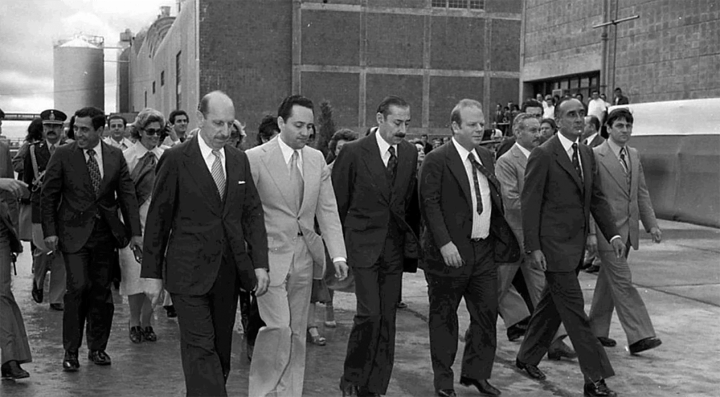 Notas sobre la correlación de fuerzas en la Argentina.   (Segunda nota sobre los poderes permanentes o no&nbsp;electivos)